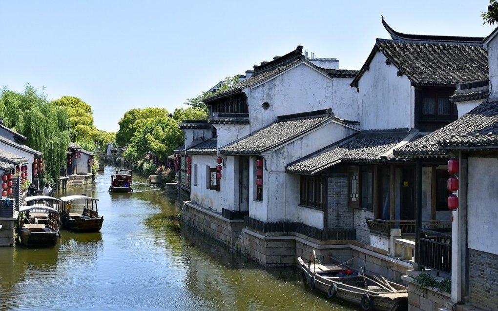48名游客去游乐场划船大船限乘10人每条50元小船限乘4人每条32元怎么租船最省？游戏画面